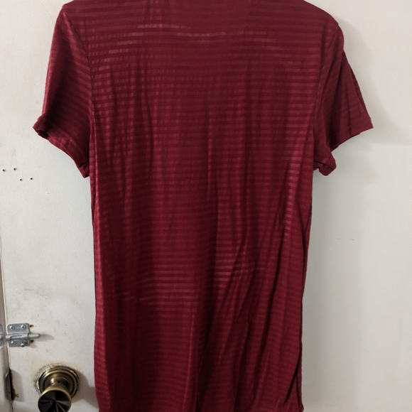Le Chateau Burgundy Graphic Short Sleeve Shirt - Picture 3 of 3